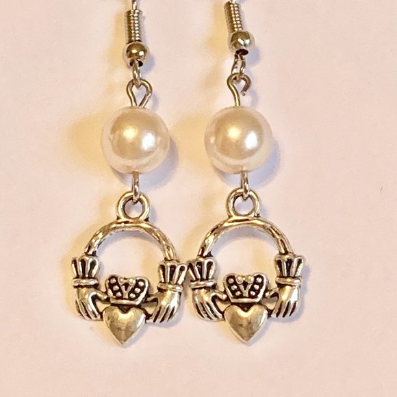 Claddagh Earrings Silver Plated Irish Celtic St Patricks Day White Glass Pearl - Picture 4 of 8